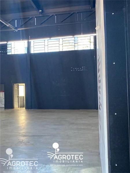 BARRACÃO COMERCIAL PARA LOCAÇÃO – BAIRRO UNIVERSITÁRIO!: 6ª foto da galeria de imagens do imóvel