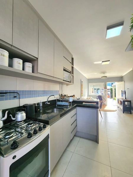 CASA GEMINADA EM CAPÃO NOVO: 10ª foto da galeria de imagens do imóvel