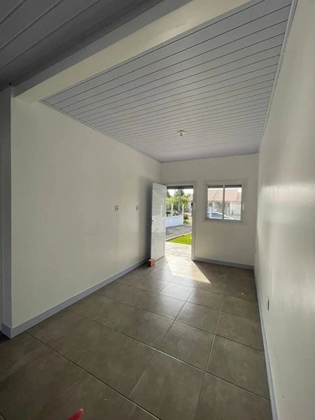 CASA 2 DORMITÓRIOS EM CAPÃO NOVO: 4ª foto da galeria de imagens do imóvel