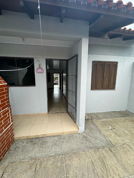 CASA 2 DORMITÓRIOS COM ANEXO EM CAPÃO NOVO : 3ª foto da galeria de imagens do imóvel