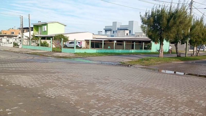CASA DE ESQUINA À VENDA – ÓTIMA OPORTUNIDADE: 7ª foto da galeria de imagens do imóvel