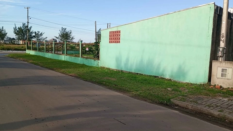 CASA DE ESQUINA À VENDA – ÓTIMA OPORTUNIDADE: 4ª foto da galeria de imagens do imóvel