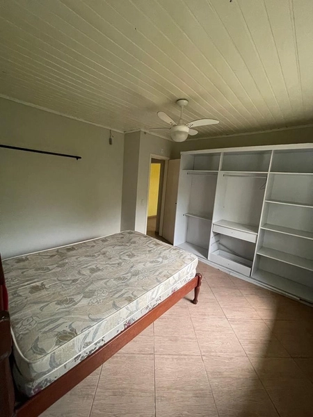 CASA 3 DORMITÓRIOS | TERRENO INTEIRO : 4ª foto da galeria de imagens do imóvel
