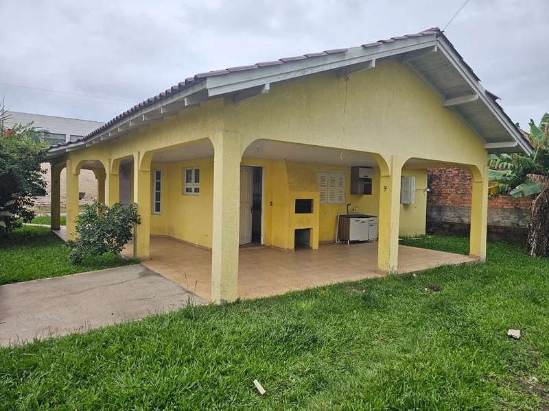CASA 3 DORMITÓRIOS | TERRENO INTEIRO : 7ª foto da galeria de imagens do imóvel