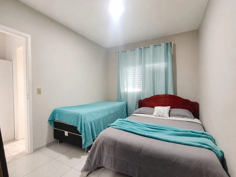 APARTAMENTO NO JARDIM BEIRA MAR PÉ NA AREIA : 3ª foto da galeria de imagens do imóvel