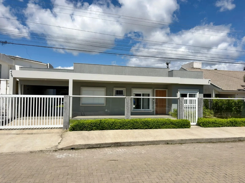 CASA À VENDA EM ATLÂNTIDA: 5ª foto da galeria de imagens do imóvel