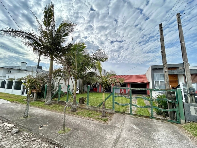 CASA 2 DORMITÓRIOS C/SUÍTE PERTINHO DO MAR: 2ª foto da galeria de imagens do imóvel