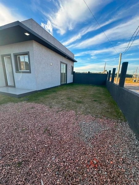 CASA Á VENDA EM CAPÃO NOVO | 2 QUARTOS | NOVINHA: 9ª foto da galeria de imagens do imóvel