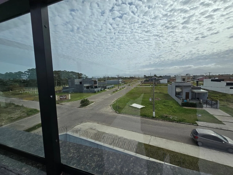 TRIPLEX DE ALTO PADRÃO À VENDA EM CAPÃO DA CANOA: 36ª foto da galeria de imagens do imóvel
