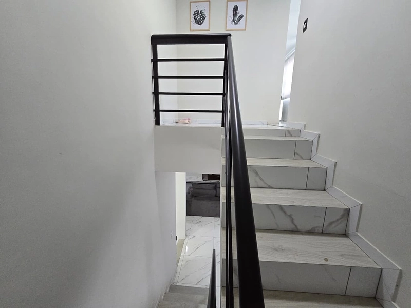 TRIPLEX DE ALTO PADRÃO À VENDA EM CAPÃO DA CANOA: 4ª foto da galeria de imagens do imóvel