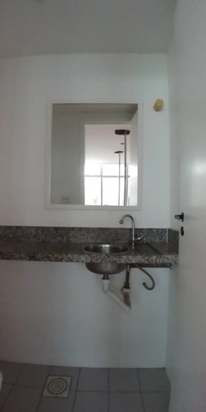 SALA COMERCIAL REFORMADA, EM PONTO ESTRATÉGICO DE NITERÓI: 10ª foto da galeria de imagens do imóvel