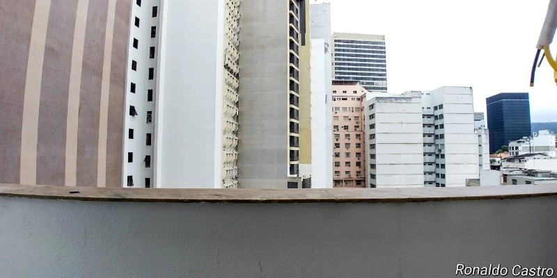SALA COMERCIAL SUPER REFORMADA NA RUA DO OUVIDOR - CENTRO / RJ: 2ª foto da galeria de imagens do imóvel
