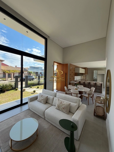 BELÍSSIMA   CASA NOVA A 2 QUADRAS DO MAR: 11ª foto da galeria de imagens do imóvel