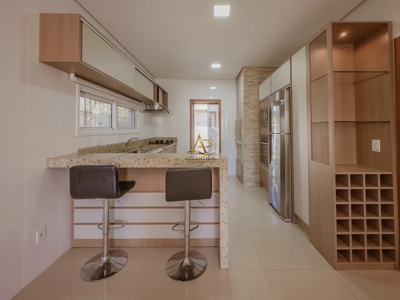 Ótima localização, amplo terreno com piscina !: 19ª foto da galeria de imagens do imóvel