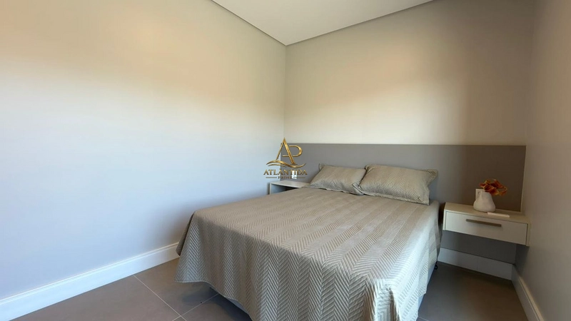 Magnífico sobrado com 5 suítes, piscina, living integrado e mais de 234 m², totalmente mobiliado e decorado.: 18ª foto da galeria de imagens do imóvel