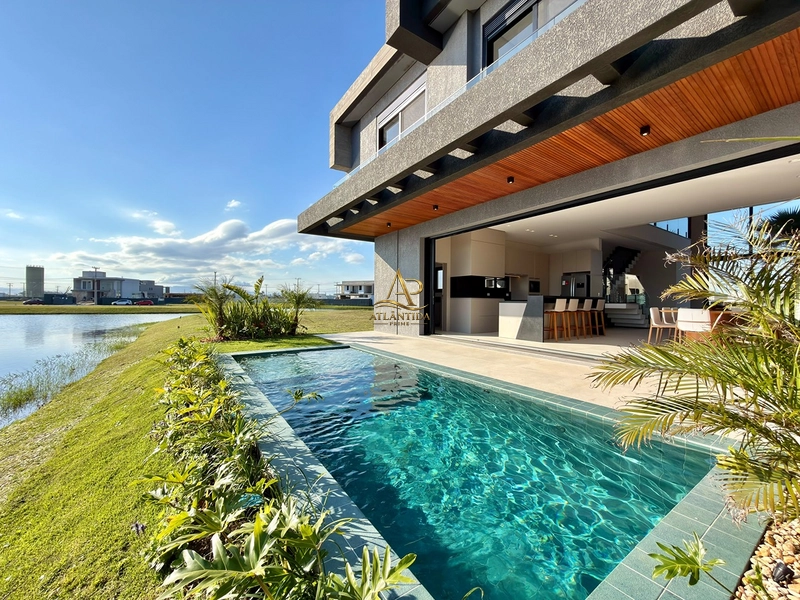 Uma residência completa, mobiliada e decorada, com ambientes pensados para proporcionar conforto, lazer e integração com a natureza.: 30ª foto da galeria de imagens do imóvel