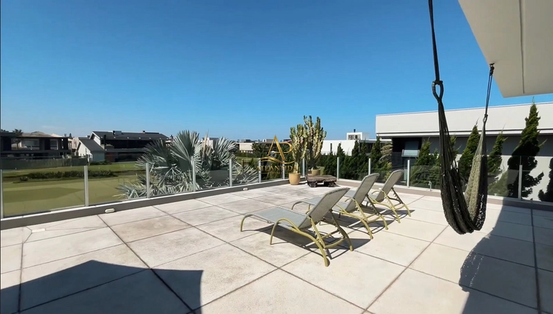 🏡 Seu novo capítulo começa aqui!  Imagine viver ou veranear em uma casa de alto padrão, com 4 suítes, piscina privativa e ambientes projetados para oferecer conforto, sofisticação e momentos inesquecíveis com a família.: 16ª foto da galeria de imagens do imóvel