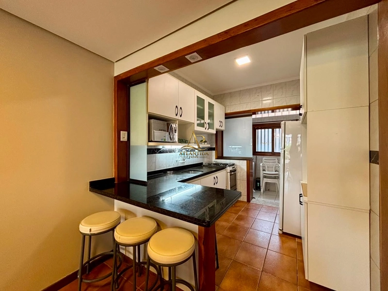 Duplex a junto ao mar , frente ampla área verde, sacada com vista !: 9ª foto da galeria de imagens do imóvel