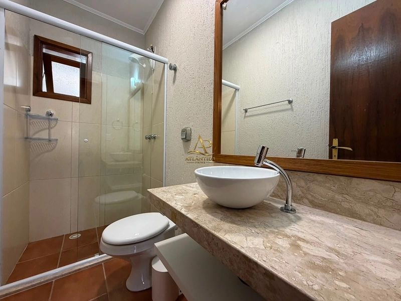 Duplex a junto ao mar , frente ampla área verde, sacada com vista !: 12ª foto da galeria de imagens do imóvel
