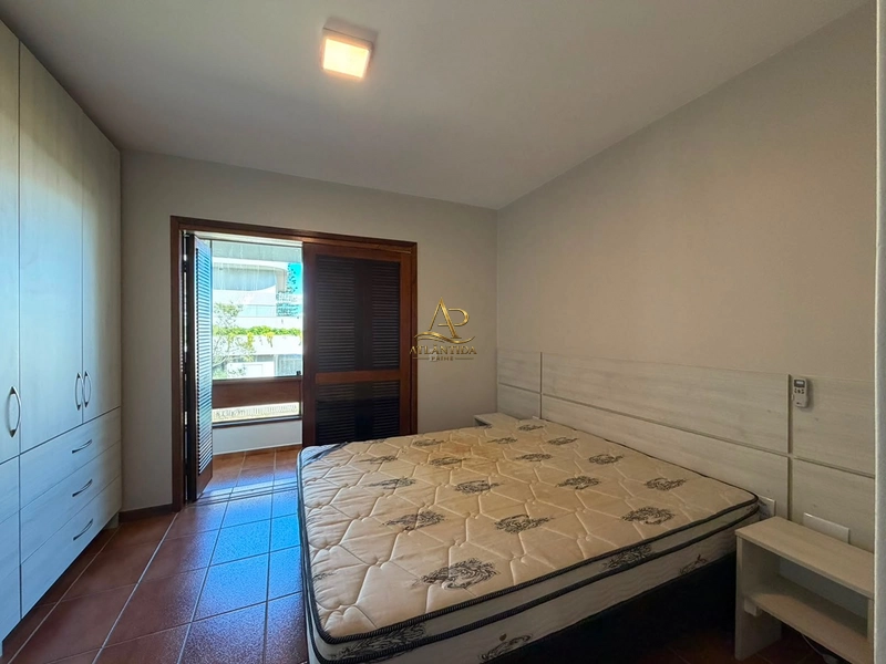 Duplex a junto ao mar , frente ampla área verde, sacada com vista !: 15ª foto da galeria de imagens do imóvel