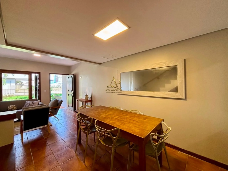 Duplex a junto ao mar , frente ampla área verde, sacada com vista !: 8ª foto da galeria de imagens do imóvel
