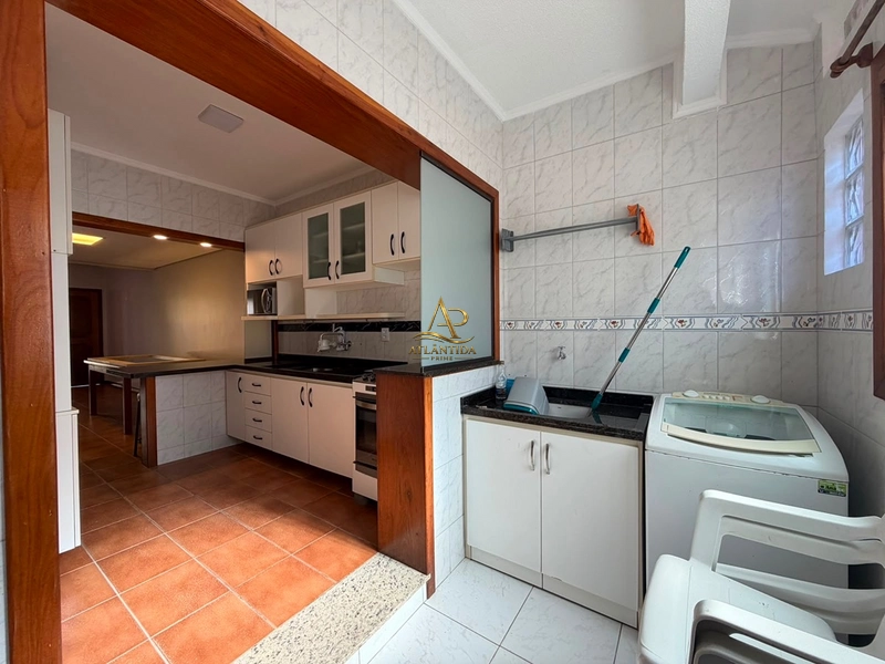 Duplex a junto ao mar , frente ampla área verde, sacada com vista !: 10ª foto da galeria de imagens do imóvel