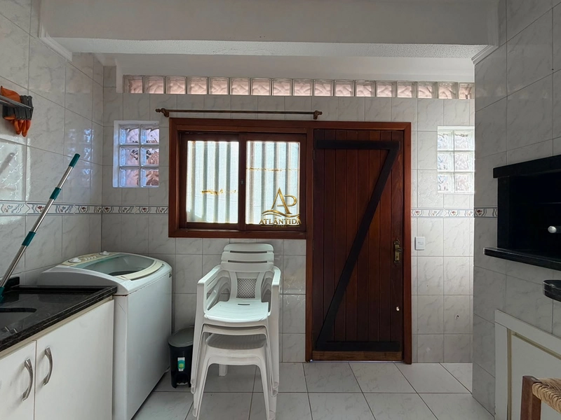 Duplex a junto ao mar , frente ampla área verde, sacada com vista !: 9ª foto da galeria de imagens do imóvel