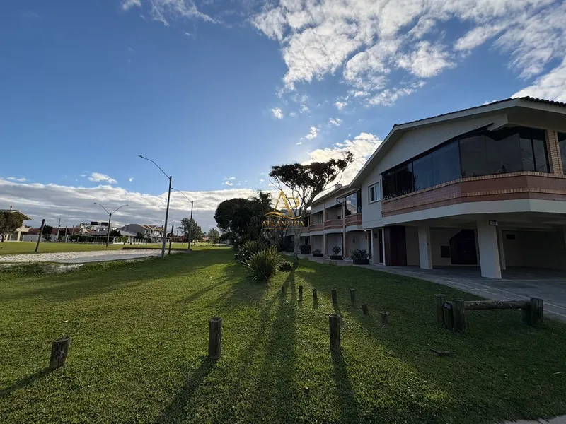 🏡 Apartamento à Venda em Xangri-Lá : 3ª foto da galeria de imagens do imóvel
