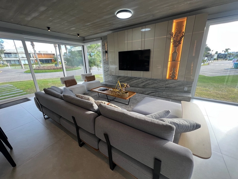 Sofisticação, tecnologia e exclusividade em uma das melhores localizações do condomínio, em terreno de esquina e a poucos passos da área de lazer.: 8ª foto da galeria de imagens do imóvel