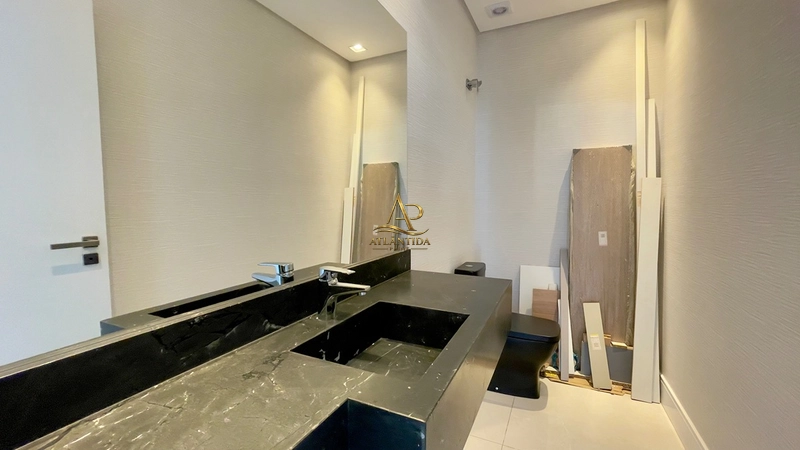 Elegância, espaço e exclusividade definem esta magnífica residência! localizada em condomínio fechado no bairro Maristela, em Xangri-Lá.: 19ª foto da galeria de imagens do imóvel