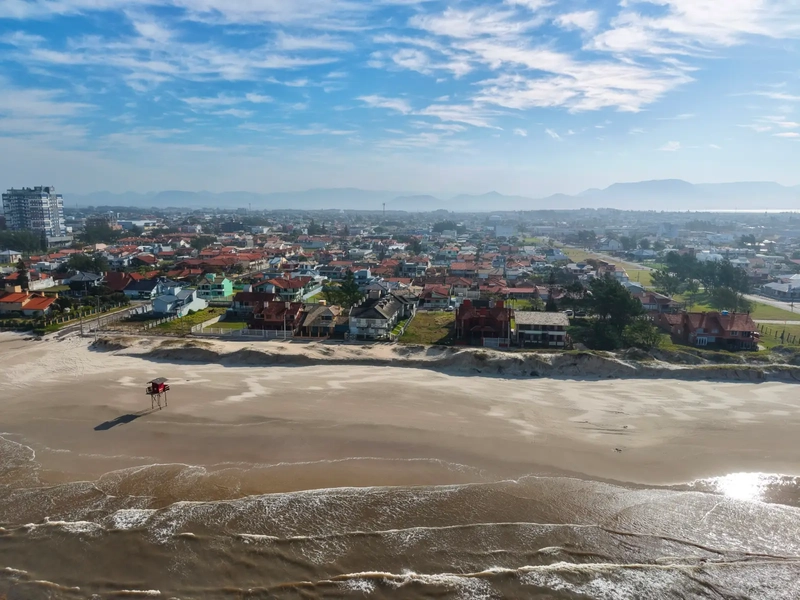 CASA EM RESIDENCIAL À VENDA: 16ª foto da galeria de imagens do imóvel