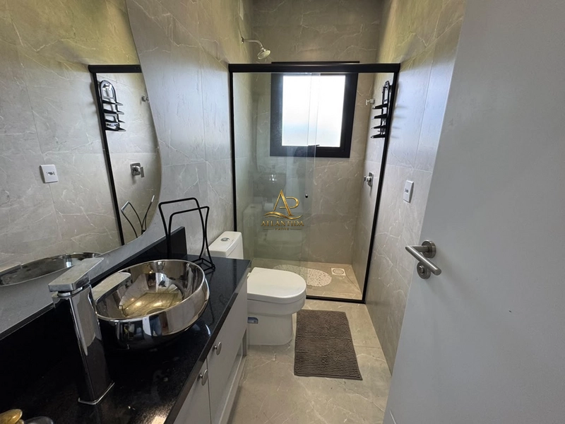 Uma casa de 196 m², 04 suítes e living com lareira, em um dos condomínios mais desejados do litoral.: 14ª foto da galeria de imagens do imóvel