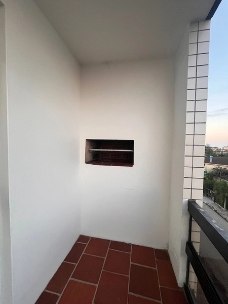 Apartamento de frente , sacada de esquina com churrasqueira!: 6ª foto da galeria de imagens do imóvel