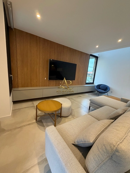 Casa nova de alto padrão a poucos metros do mar : 18ª foto da galeria de imagens do imóvel
