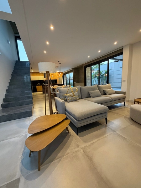 Casa nova de alto padrão a poucos metros do mar : 14ª foto da galeria de imagens do imóvel