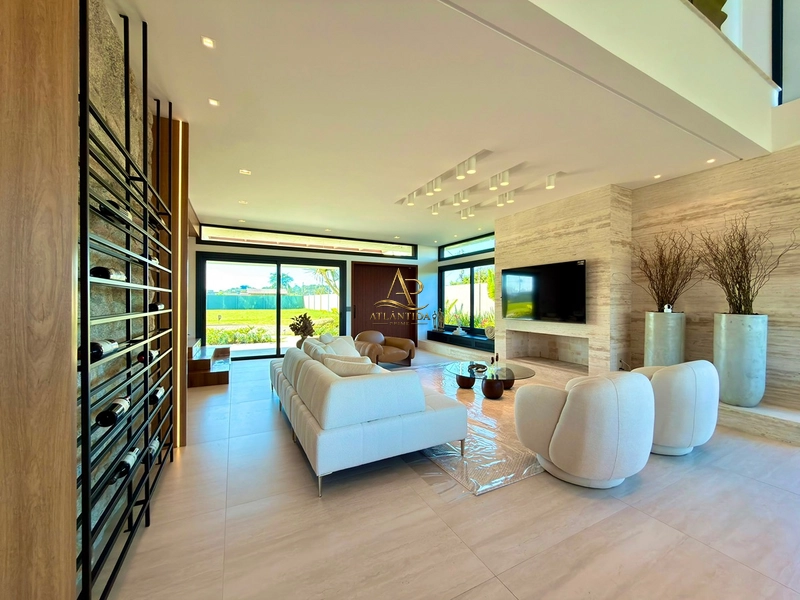 Uma residência de alto padrão, com projeto arquitetônico sofisticado e ambientes pensados para proporcionar conforto, exclusividade e qualidade de vida.: 19ª foto da galeria de imagens do imóvel