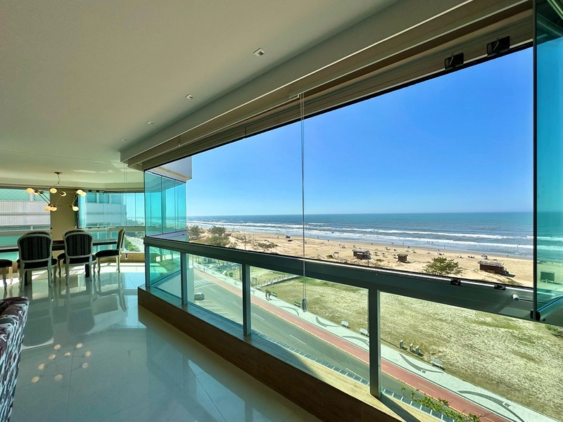 Magnifico apartamento 4 suites frente Mar: 1ª foto da galeria de imagens do imóvel