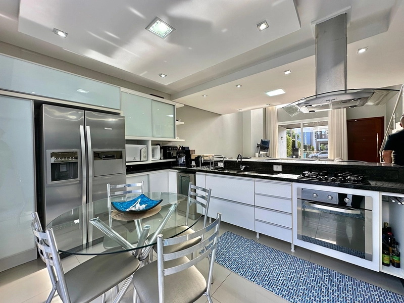 Condado de Capão linda residencia 3 suites: 12ª foto da galeria de imagens do imóvel