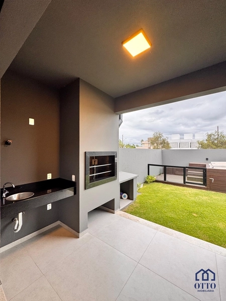 Linda Casa com Jacuzzi e Ótima Posição Solar: 12ª foto da galeria de imagens do imóvel