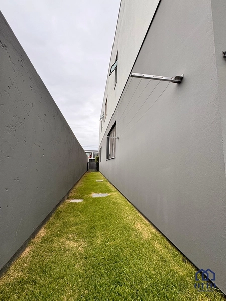 Linda Casa com Jacuzzi e Ótima Posição Solar: 25ª foto da galeria de imagens do imóvel