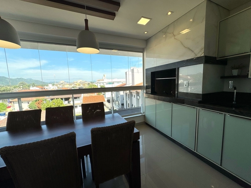 Apartamento pé na areia com vista Mar, na Cachoeira do Bom Jesus.: 2ª foto da galeria de imagens do imóvel