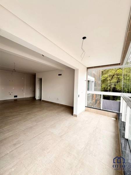 Apartamento  02 suítes, ensolarado e  a poucos metros do mar.: 4ª foto da galeria de imagens do imóvel