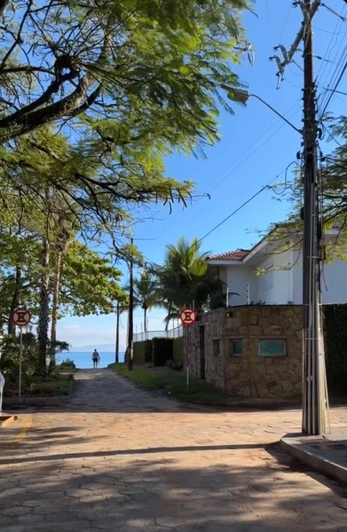 Apartamento  02 suítes, ensolarado e  a poucos metros do mar.: 2ª foto da galeria de imagens do imóvel