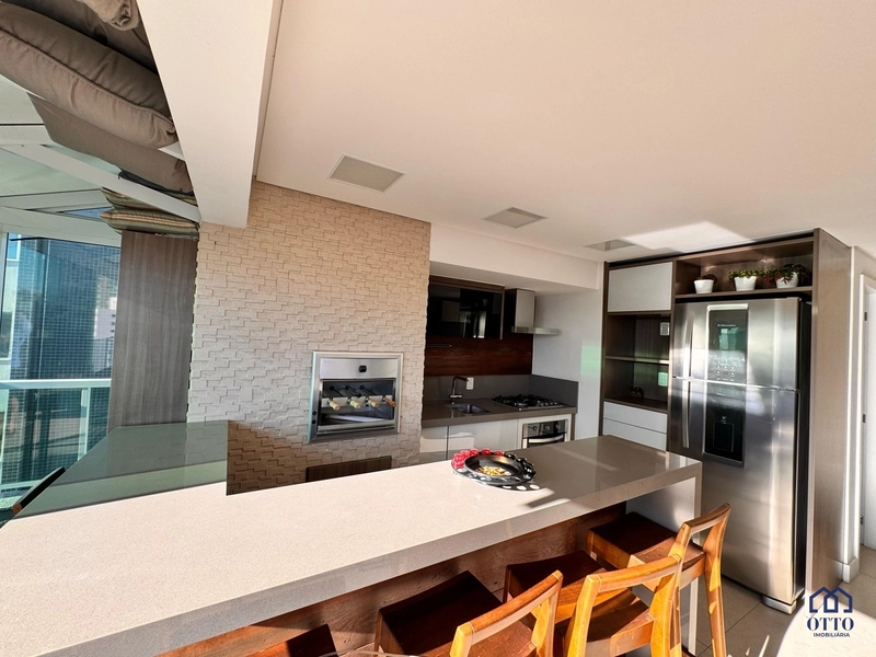 Cobertura Duplex, com piscina e vista para Av. Beira-Mar.: 10ª foto da galeria de imagens do imóvel