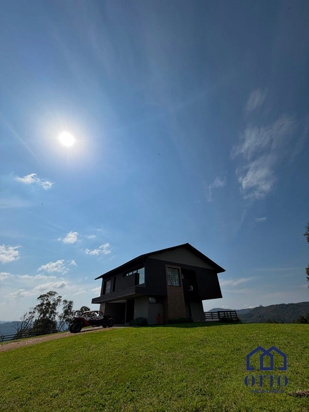 Casa na Serra,em Rancho Queimado, em condomínio fechado com boa infraestrutura.: 2ª foto da galeria de imagens do imóvel