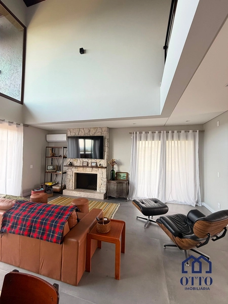Casa na Serra,em Rancho Queimado, em condomínio fechado com boa infraestrutura.: 8ª foto da galeria de imagens do imóvel