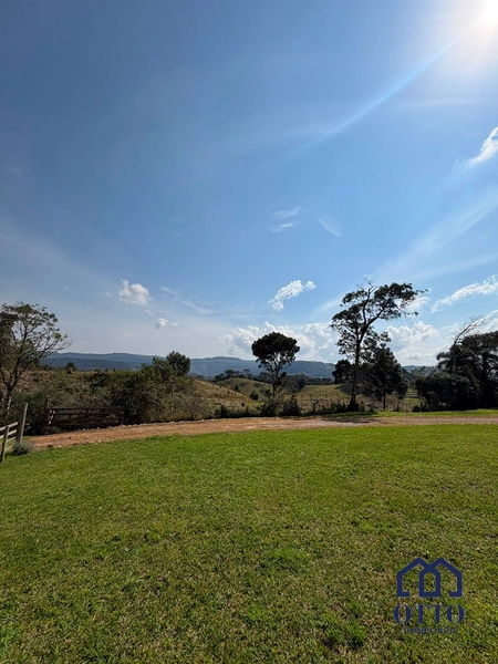 Casa na Serra,em Rancho Queimado, em condomínio fechado com boa infraestrutura.: 5ª foto da galeria de imagens do imóvel