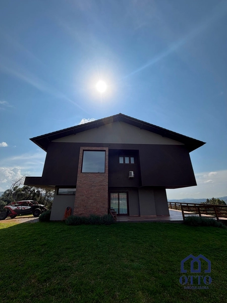 Casa na Serra,em Rancho Queimado, em condomínio fechado com boa infraestrutura.: 3ª foto da galeria de imagens do imóvel