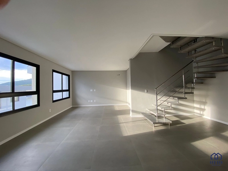 Apartamento duplex  02 suítes na Cachoeira do Bom Jesus.: 1ª foto da galeria de imagens do imóvel