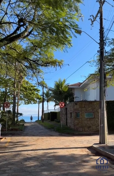 Apartamento 02 suítes, apenas 20 passos da Praia da Cachoeira!: 1ª foto da galeria de imagens do imóvel